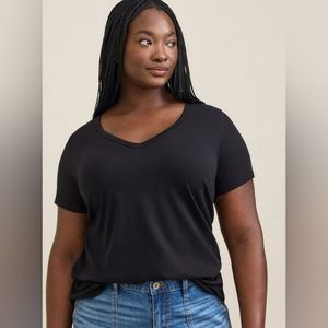Torrid Black Girlfriend Tee Size 2